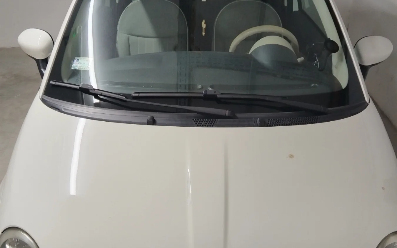 Fiat 500 — full branding sa katovanom folijom — pre